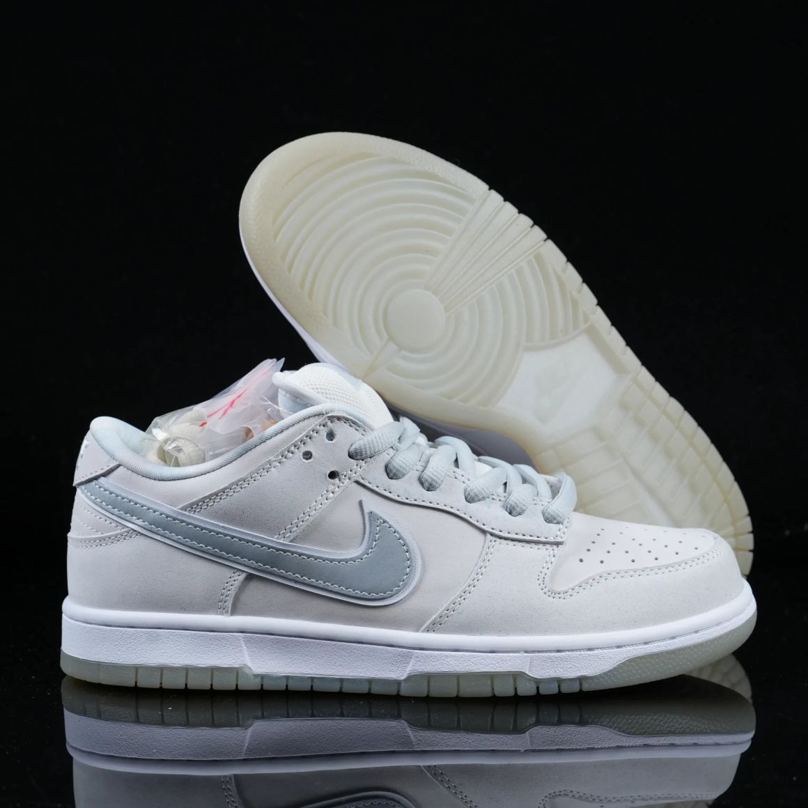 CONCEPTS x Dunk SB White Lobster FD8776-100