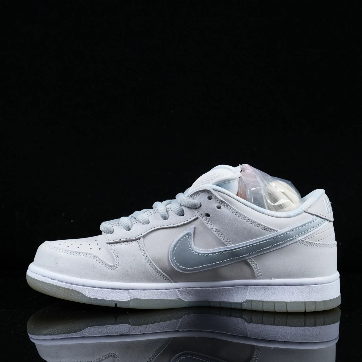 CONCEPTS x Dunk SB White Lobster FD8776-100