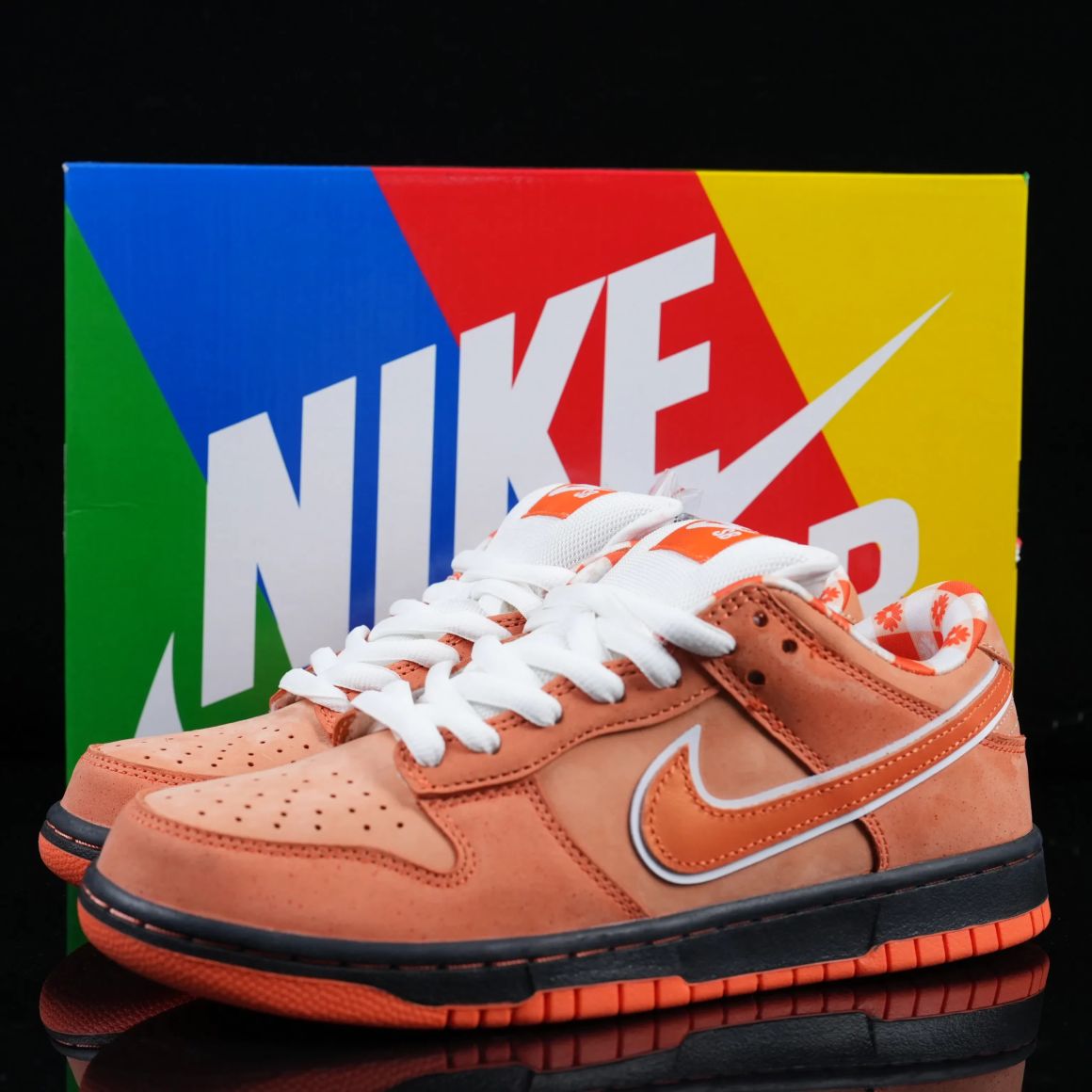 x CONCEPTS Dunk SB Orange Lobster FD8776-800