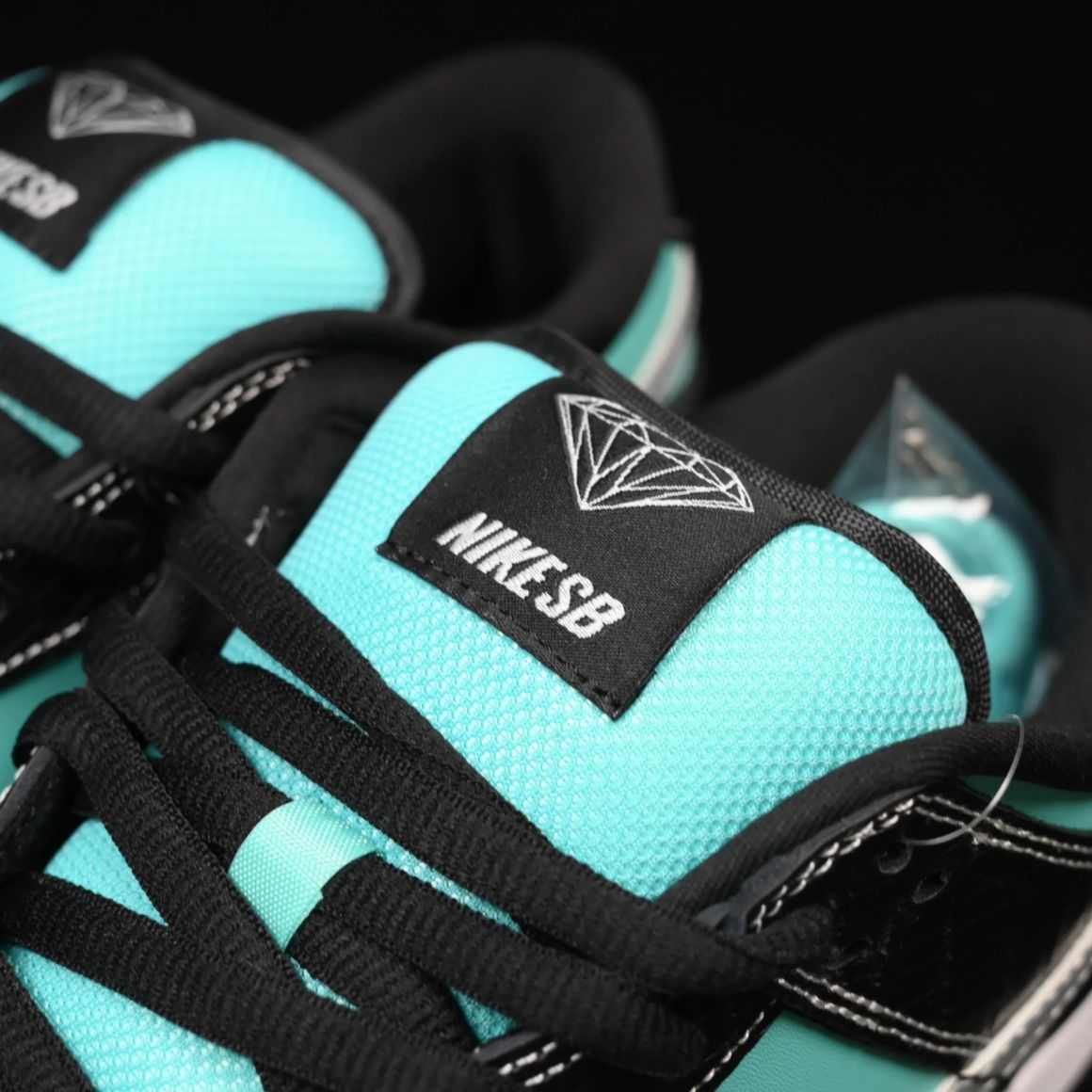 Diamond Supply Co. x Dunk Low Pro SB 'Tiffany'