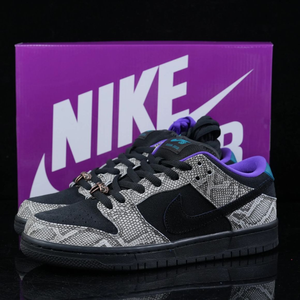 Dashawn Jordan x Dunk Low SB 'Copperhead' IB6208-200