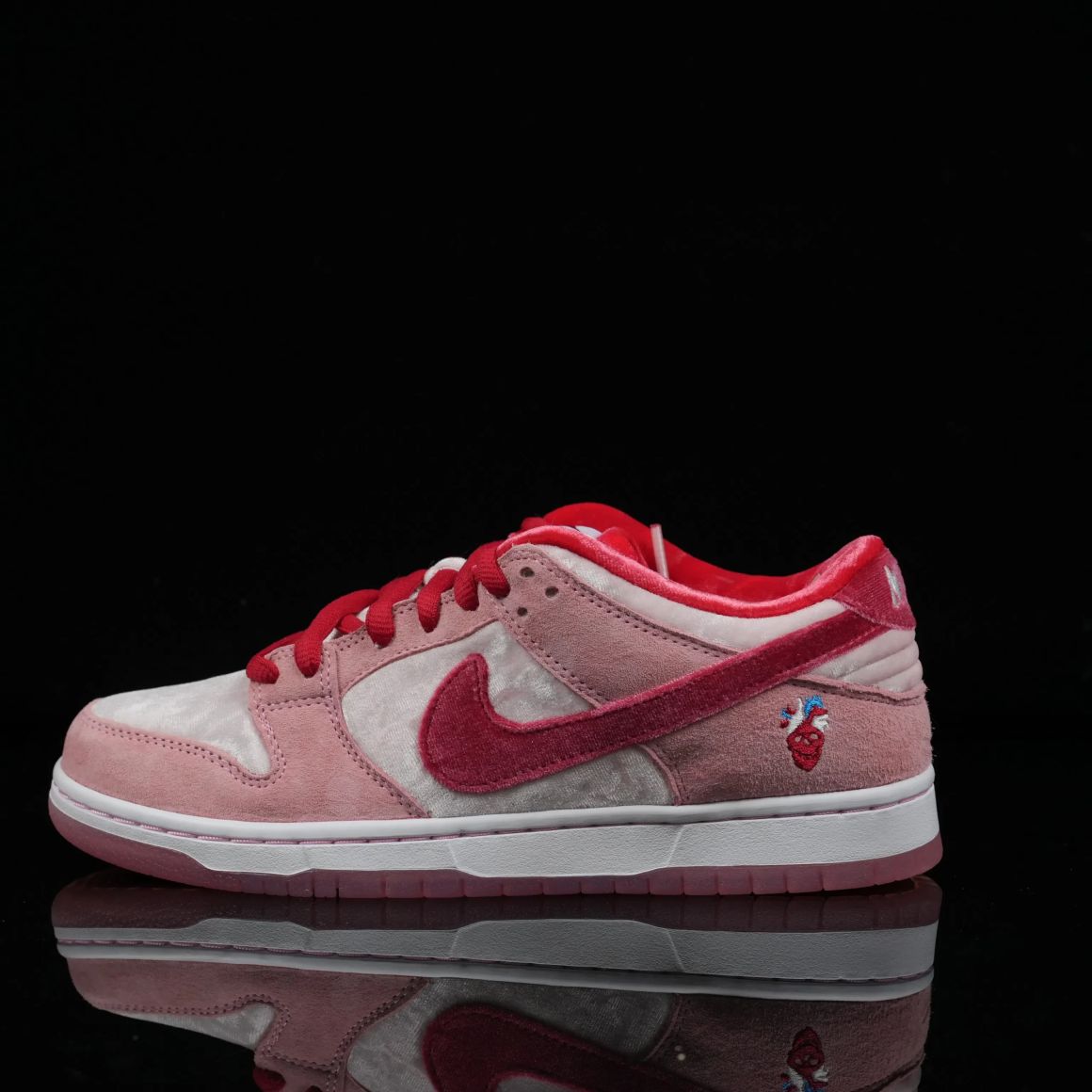 StrangeLove x Dunk Low SB 'Valentine's Day' CT2552-800