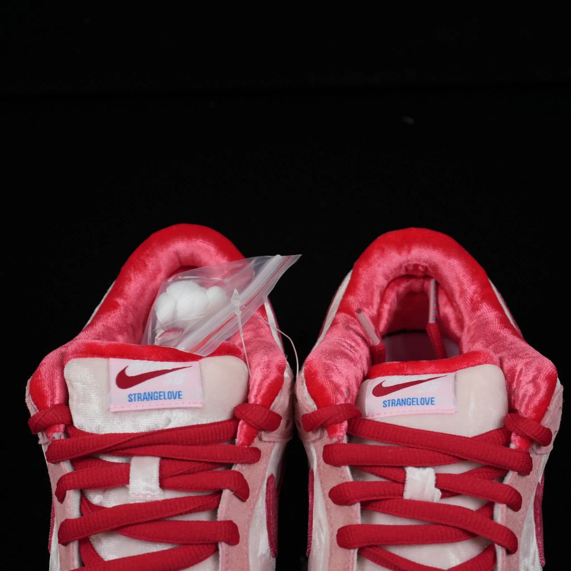 StrangeLove x Dunk Low SB 'Valentine's Day' CT2552-800