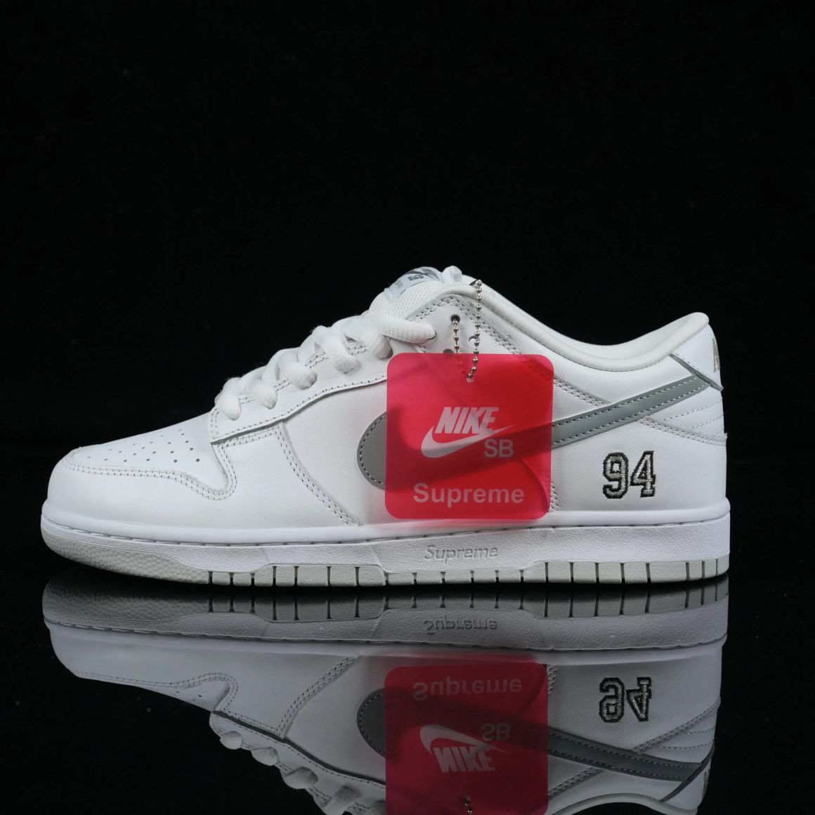 Supreme x Dunk Low SB 'White Metallic Silver' HQ8487-100