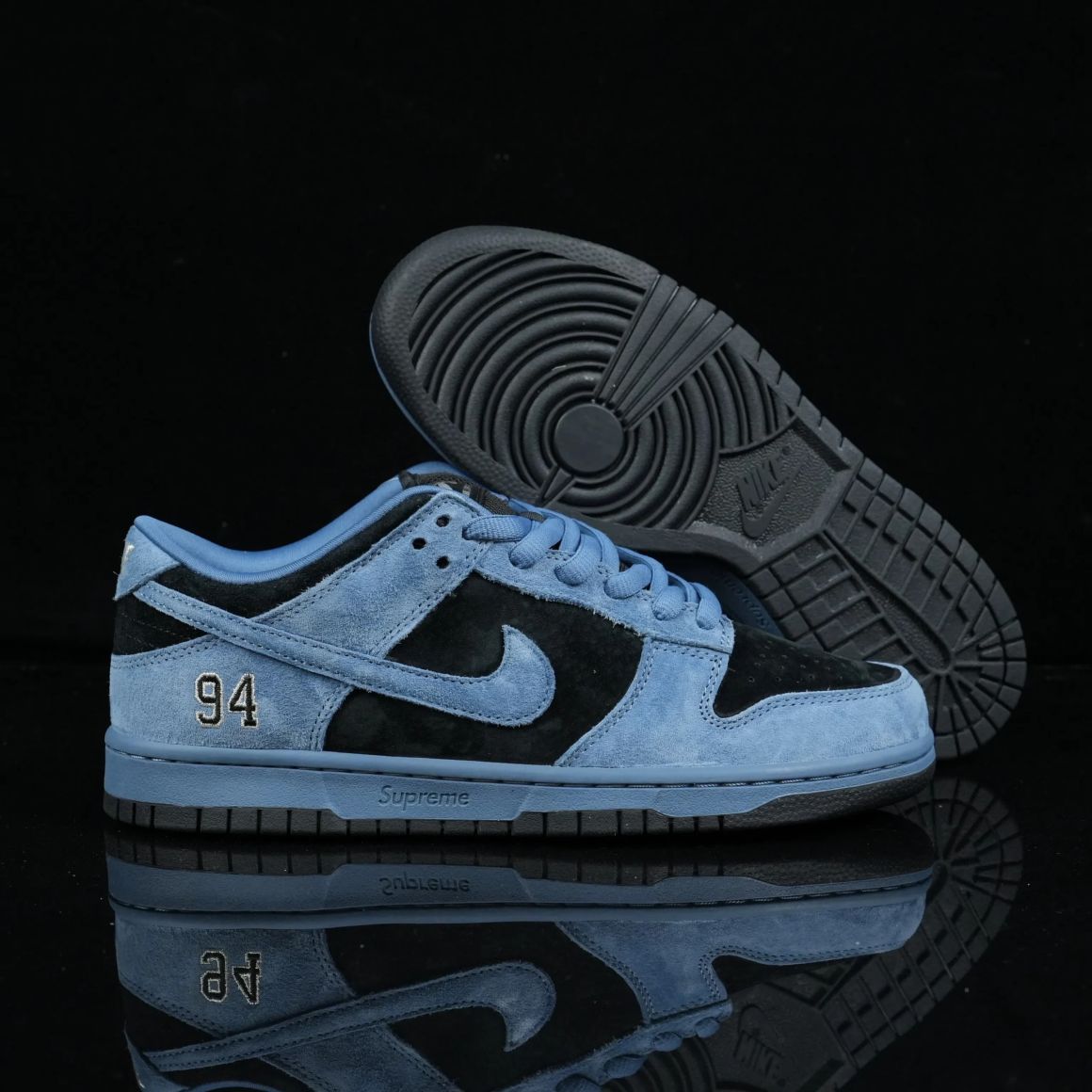 Supreme x Dunk Low SB 'Ocean Fog' HQ8487-400