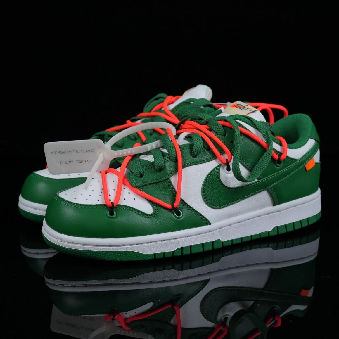 Off-White x Dunk Low 'Pine Green' CT0856-100
