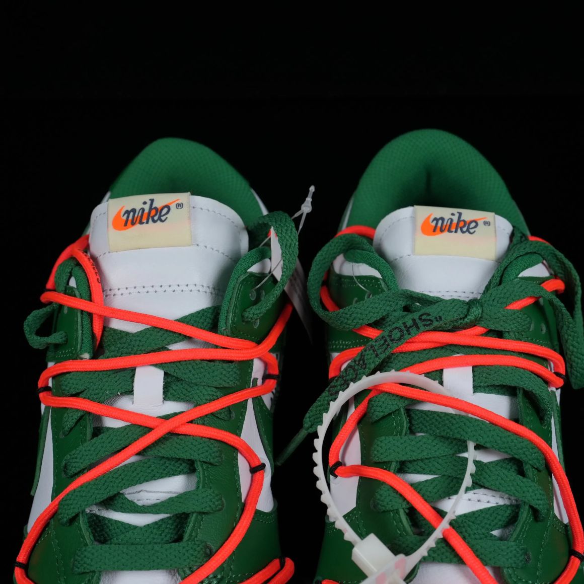 Off-White x Dunk Low 'Pine Green' CT0856-100