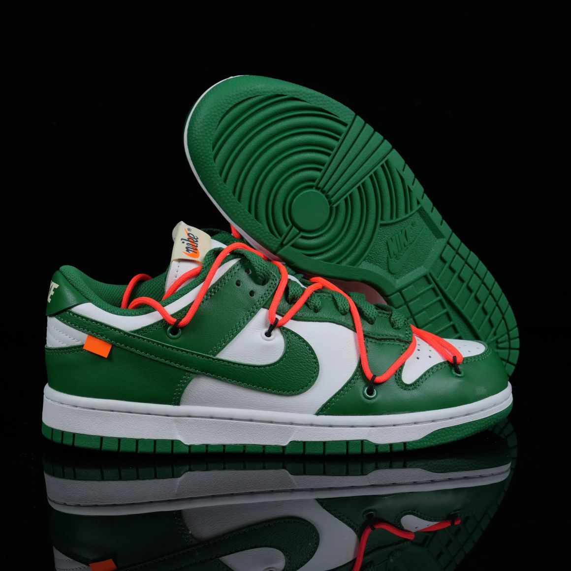 Off-White x Dunk Low 'Pine Green' CT0856-100