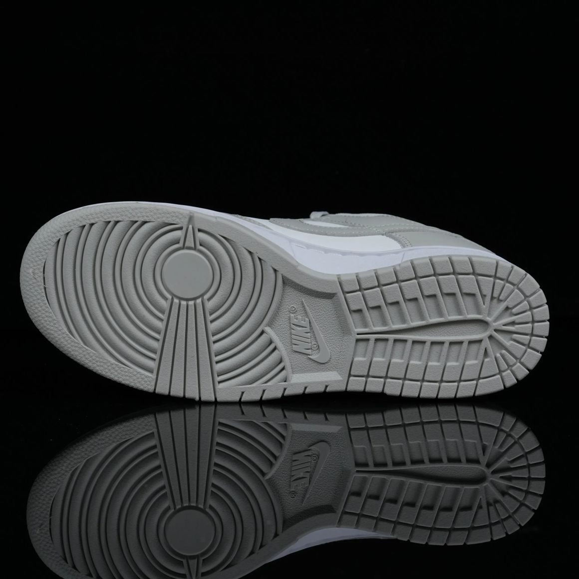 Dunk Low 'Grey Fog' DD1391-103