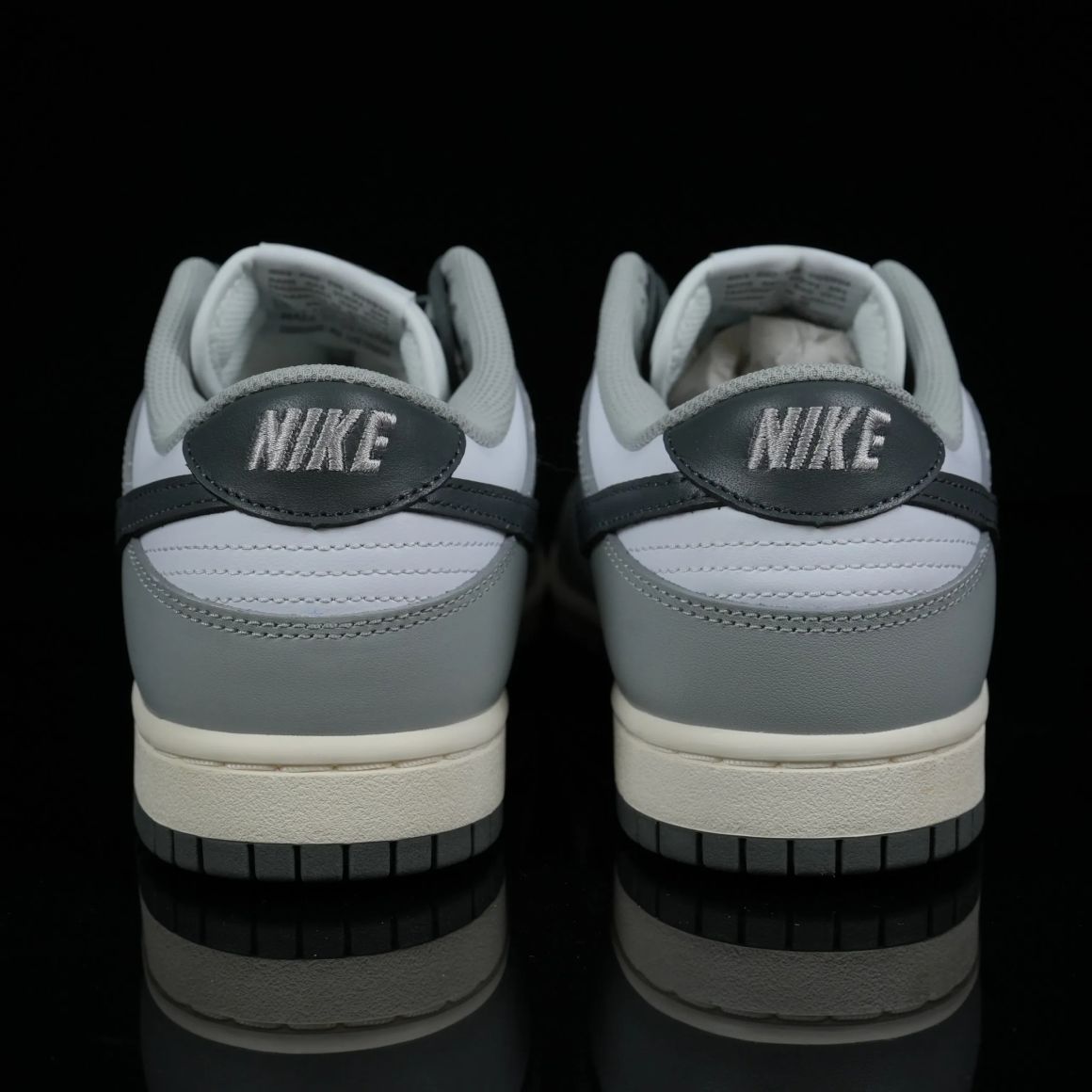 Wmns Dunk Low 'Light Smoke Grey' DD1503-117
