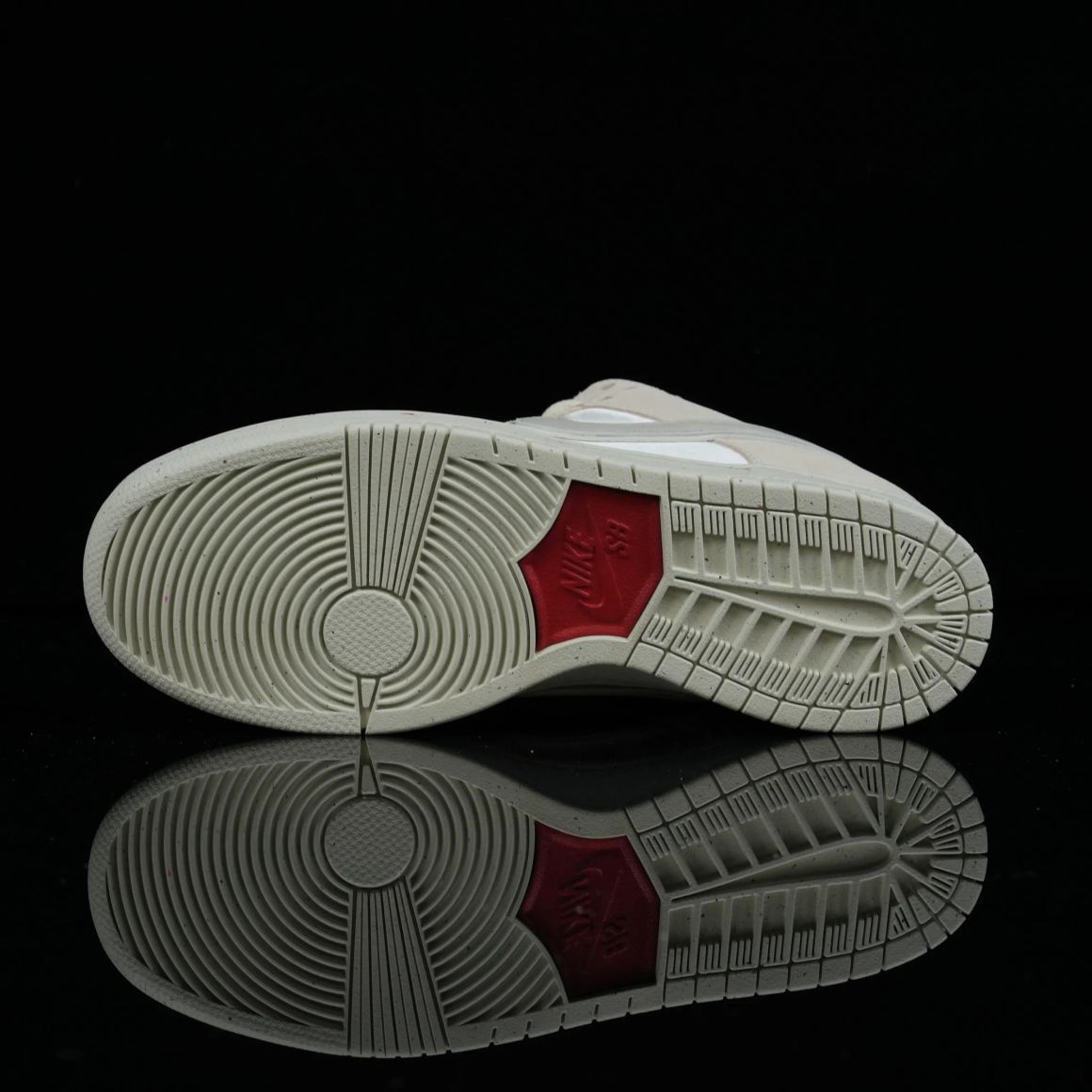 Dunk Low Premium SB 'City of Love Collection - Light FZ5654-100