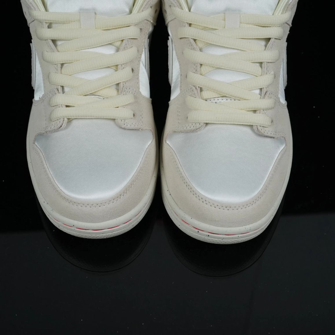 Dunk Low Premium SB 'City of Love Collection - Light FZ5654-100