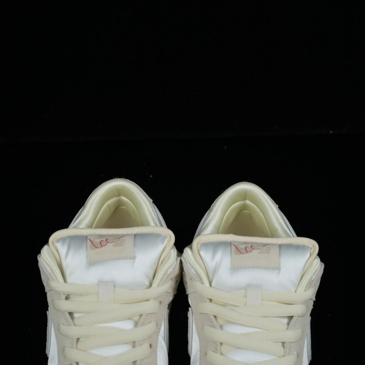 Dunk Low Premium SB 'City of Love Collection - Light FZ5654-100