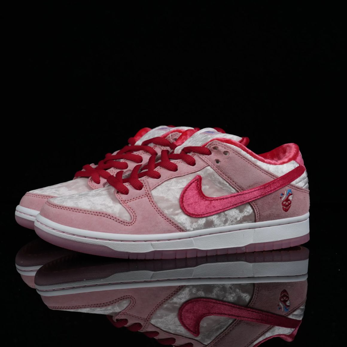 StrangeLove x Dunk Low SB 'Valentine's Day' CT2552-800