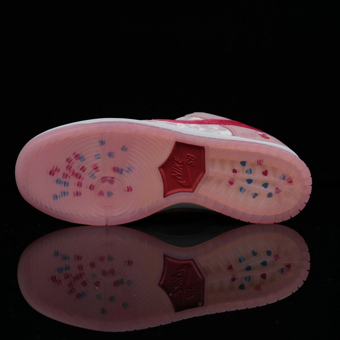 StrangeLove x Dunk Low SB 'Valentine's Day' CT2552-800