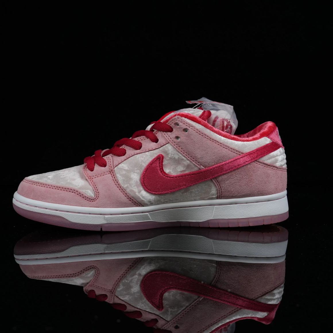 StrangeLove x Dunk Low SB 'Valentine's Day' CT2552-800