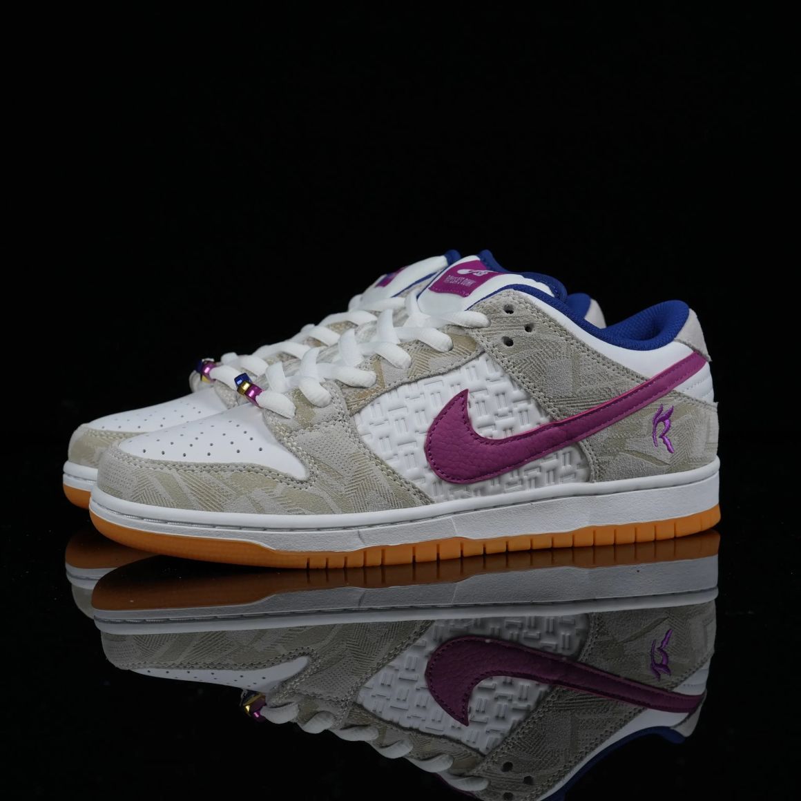 Rayssa Leal x Dunk Low SB FZ5251-001