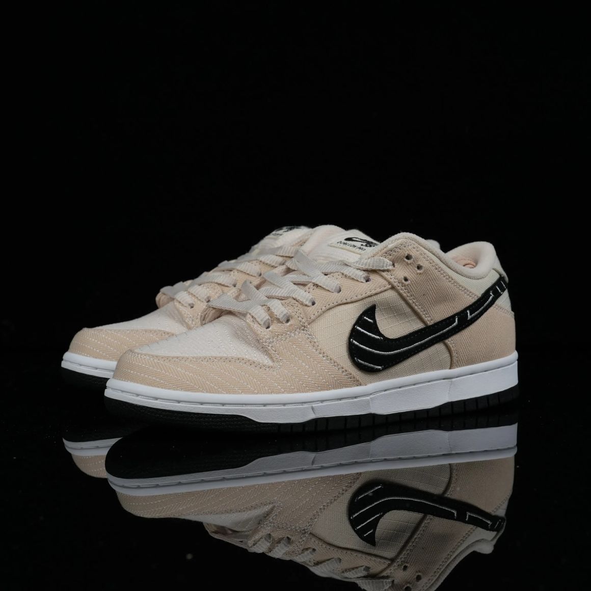 Albino & Preto x Dunk Low SB 'Jiu-Jitsu' FD2627-200