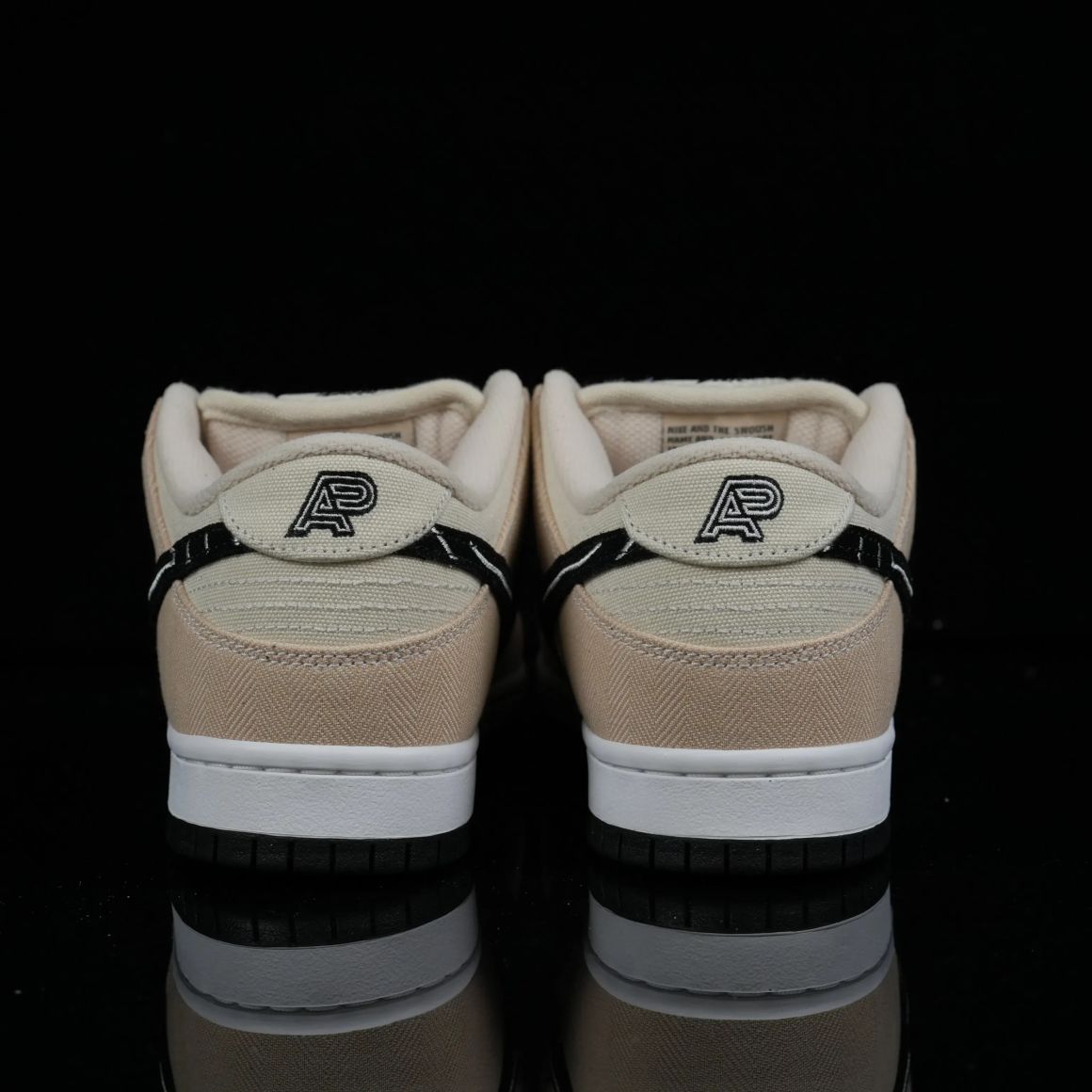 Albino & Preto x Dunk Low SB 'Jiu-Jitsu' FD2627-200