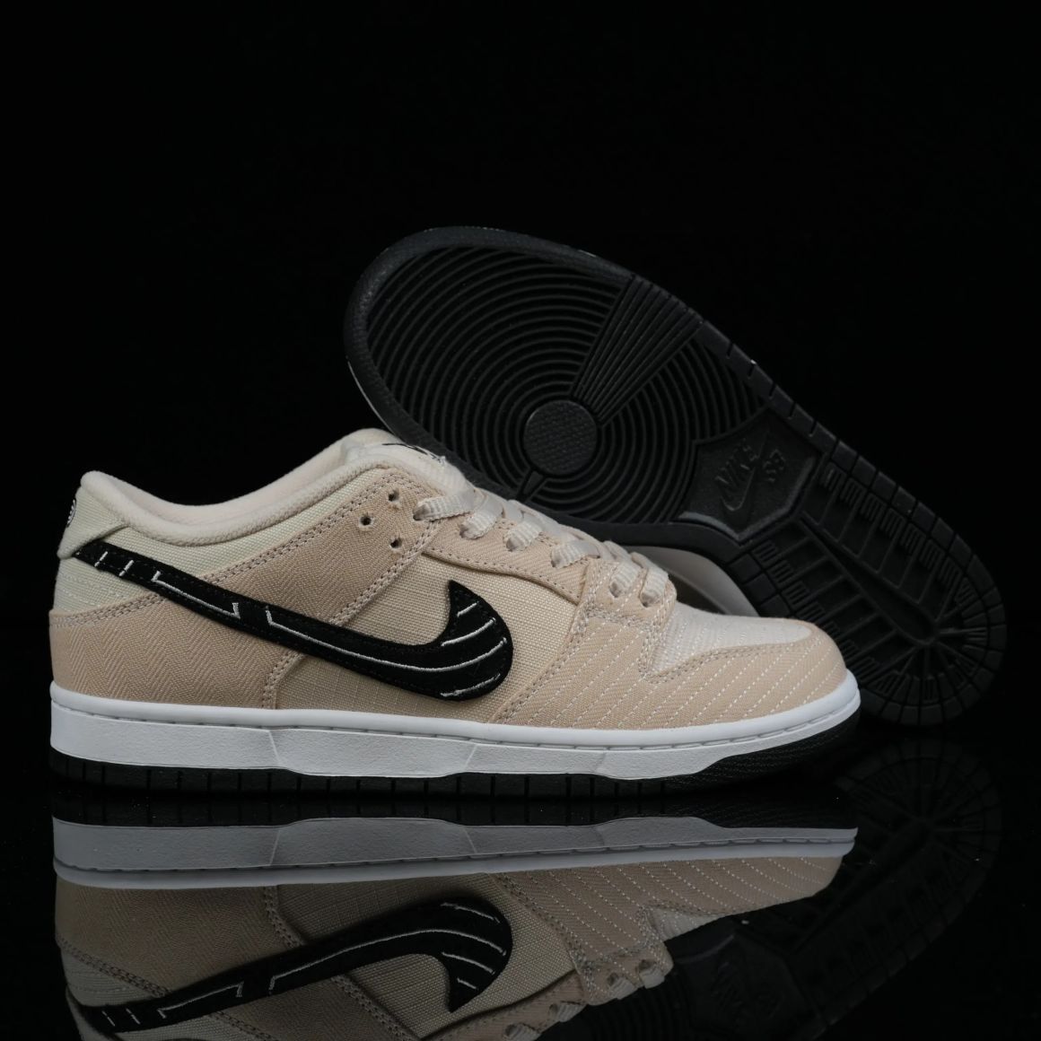 Albino & Preto x Dunk Low SB 'Jiu-Jitsu' FD2627-200
