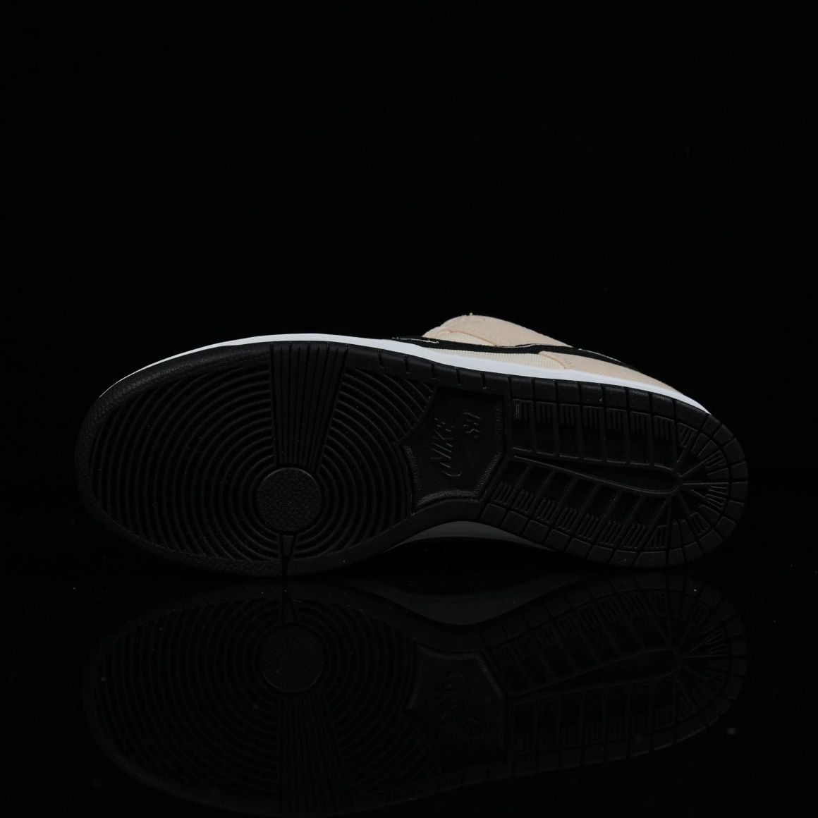 Albino & Preto x Dunk Low SB 'Jiu-Jitsu' FD2627-200