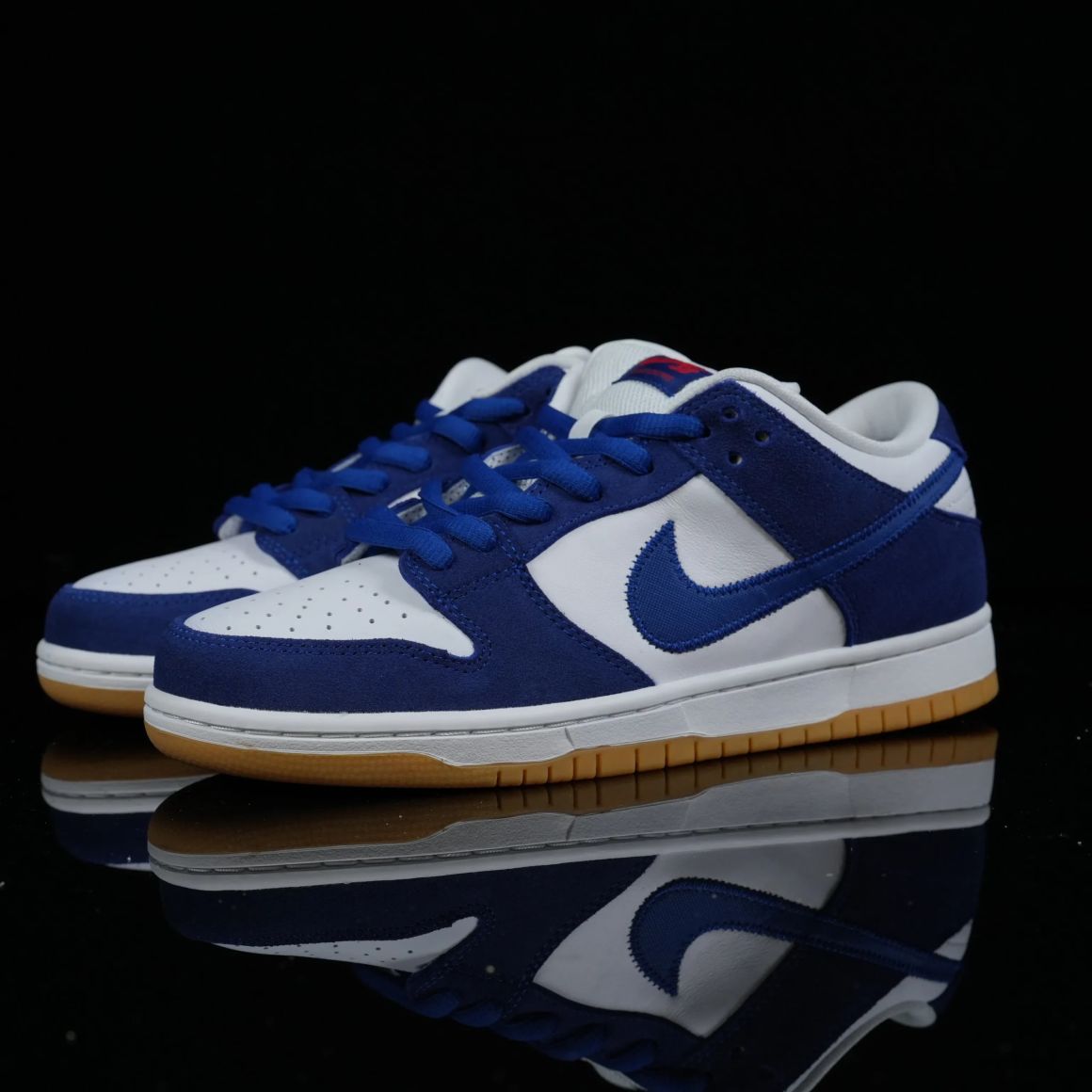 Dunk Low SB 'Los Angeles Dodgers' DO9395-400