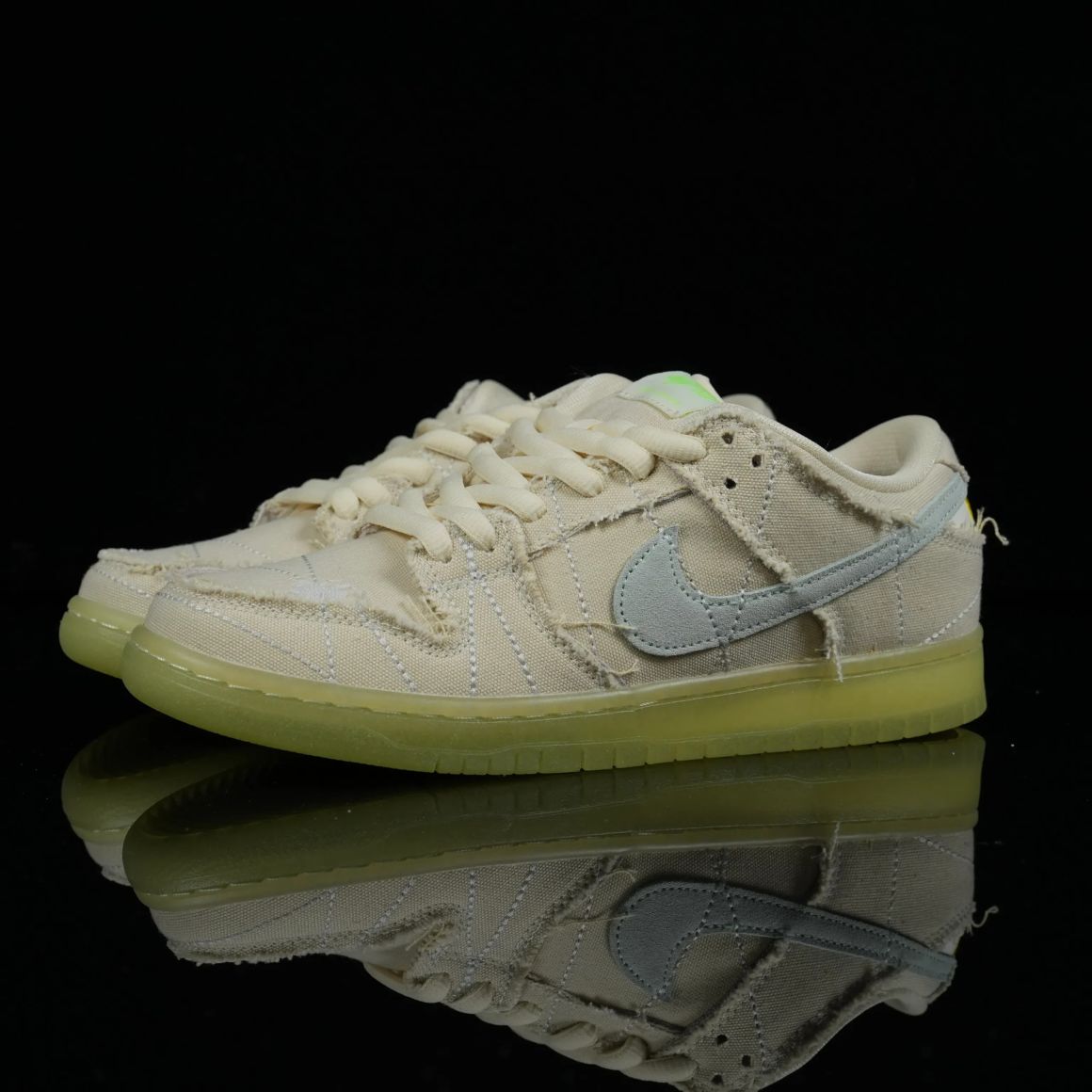 Dunk Low SB 'Mummy' DM0774-111