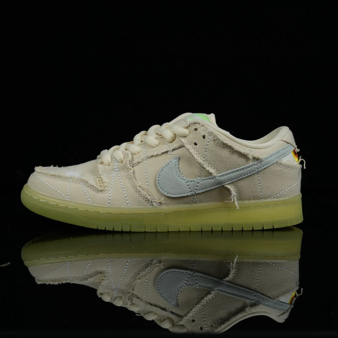 Dunk Low SB 'Mummy' DM0774-111