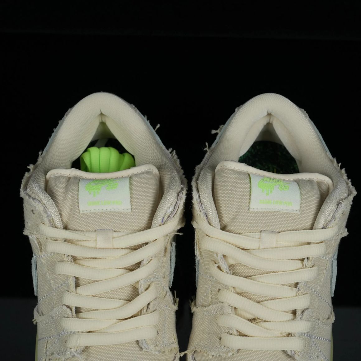 Dunk Low SB 'Mummy' DM0774-111
