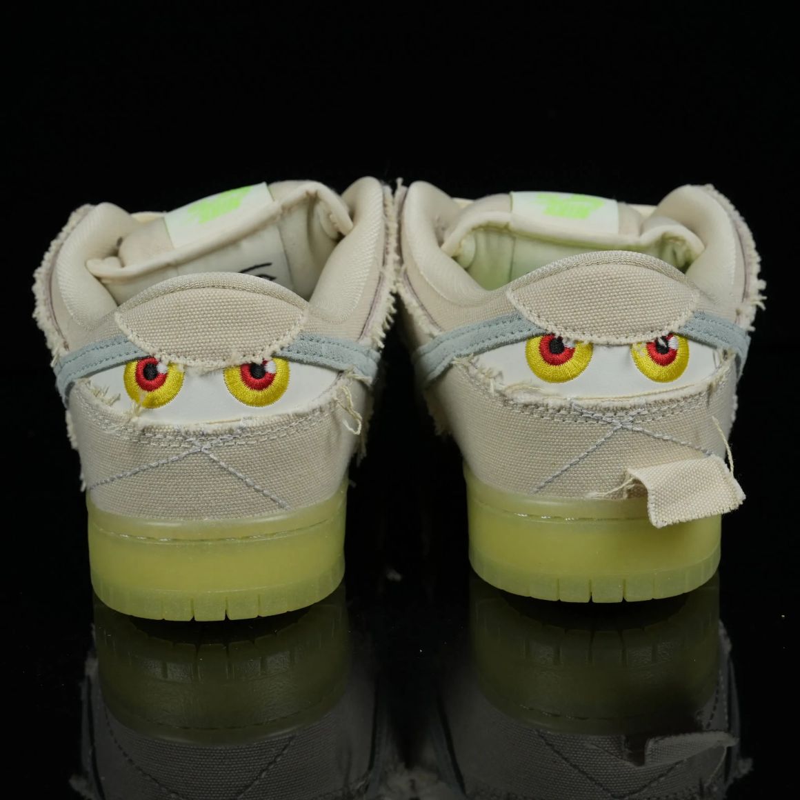 Dunk Low SB 'Mummy' DM0774-111