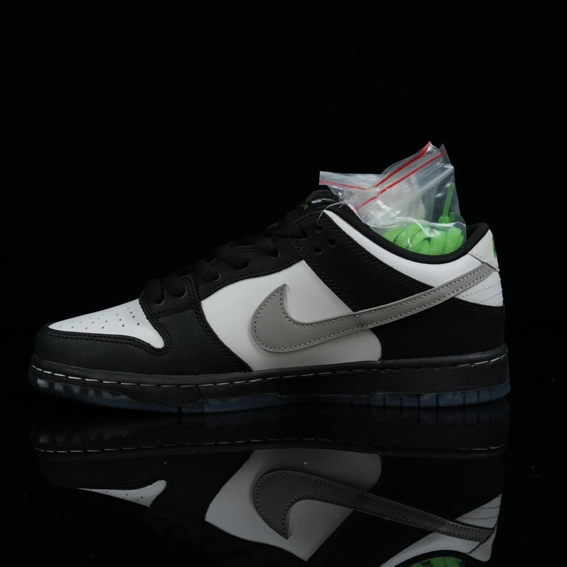 Jeff Staple x Dunk Low Pro SB 'Panda Pigeon' BV1310-013
