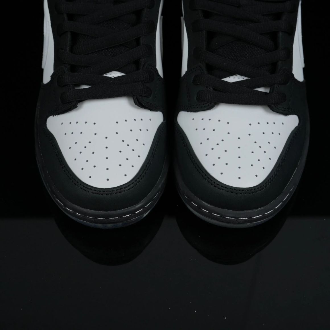 Jeff Staple x Dunk Low Pro SB 'Panda Pigeon' BV1310-013