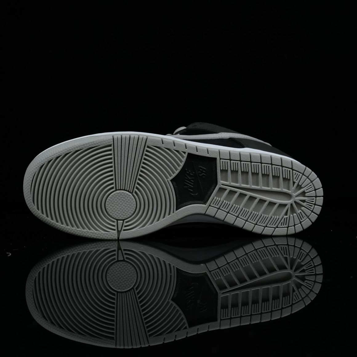Dunk Low SB 'J-Pack Shadow' BQ6817-007