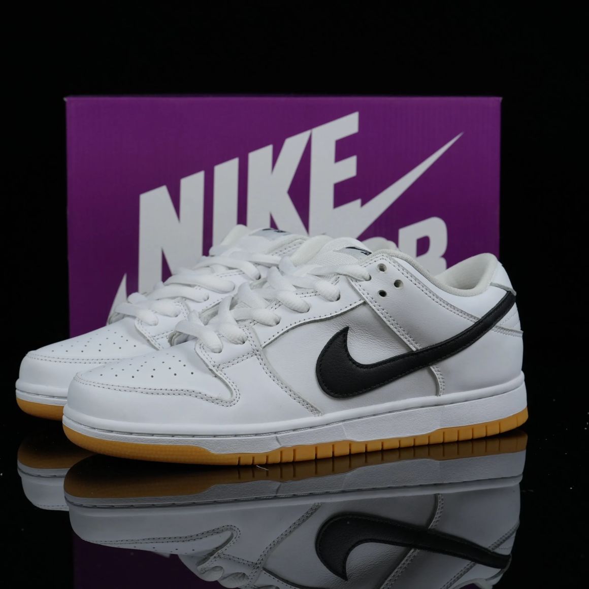 Dunk Low SB 'White Gum' CD2563-101