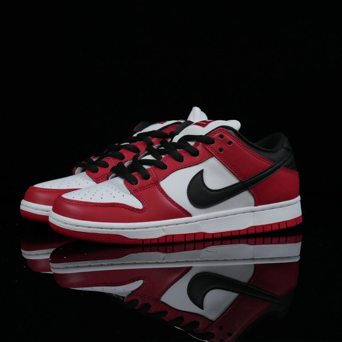 Dunk Low SB 'J-Pack Chicago' BQ6817-600