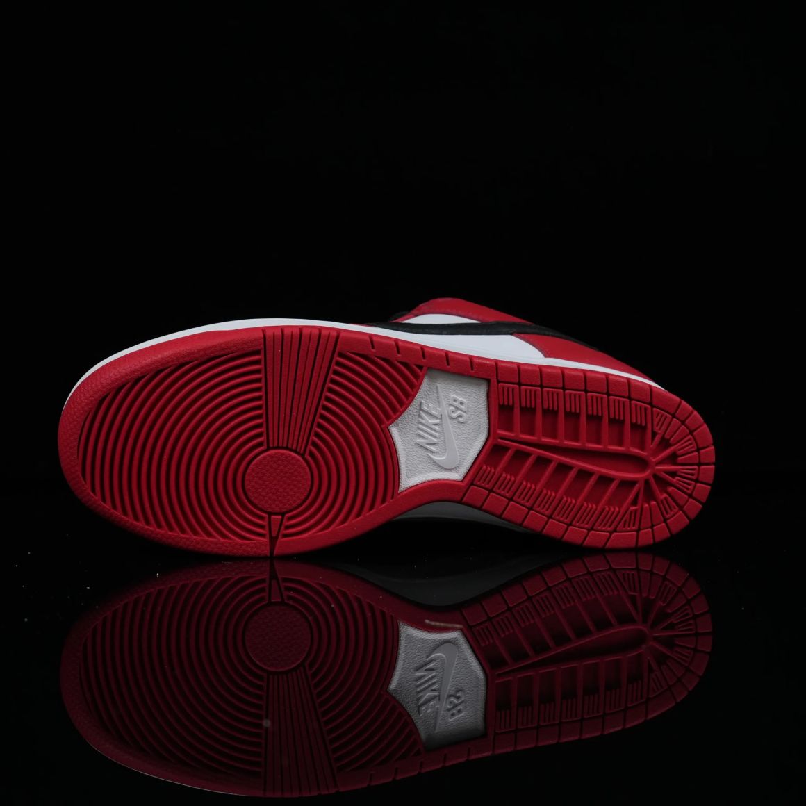 Dunk Low SB 'J-Pack Chicago' BQ6817-600