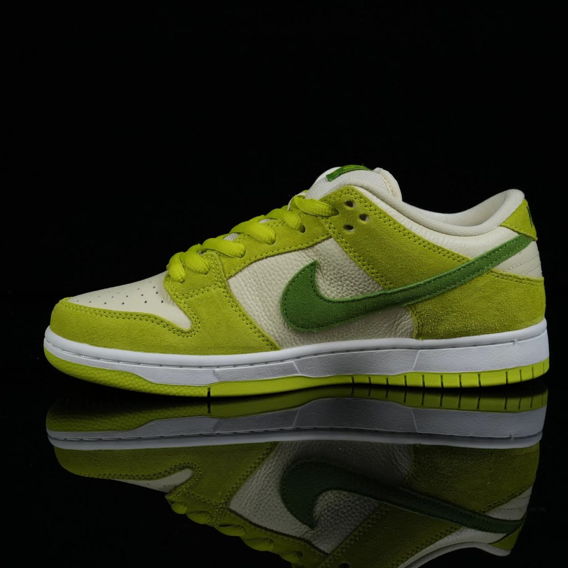 Dunk Low Pro SB 'Fruity Pack - Green Apple' DM0807-300