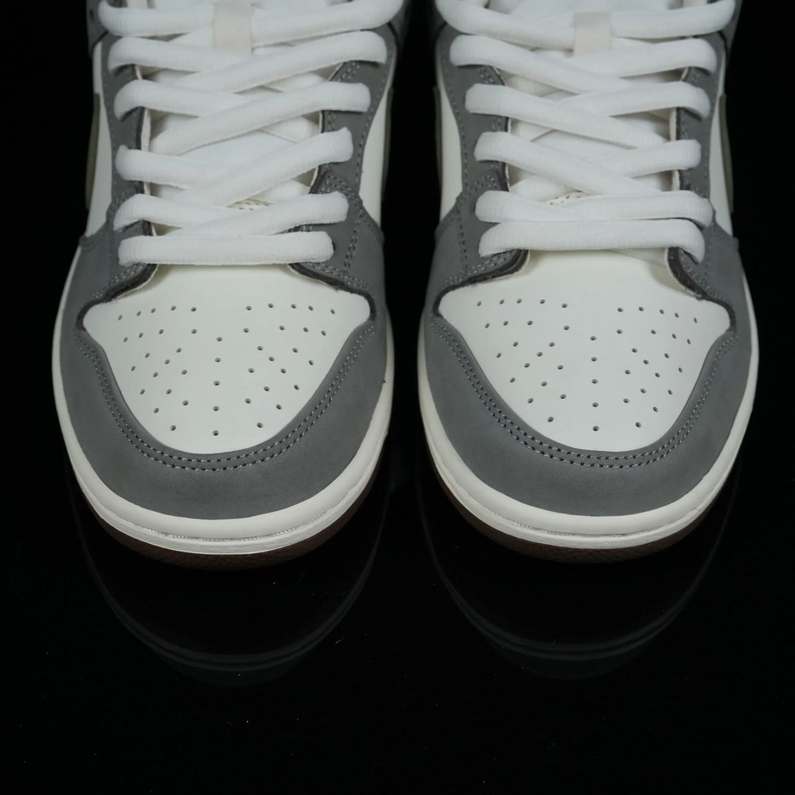 Yuto Horigome x Dunk Low SB FQ1180-001