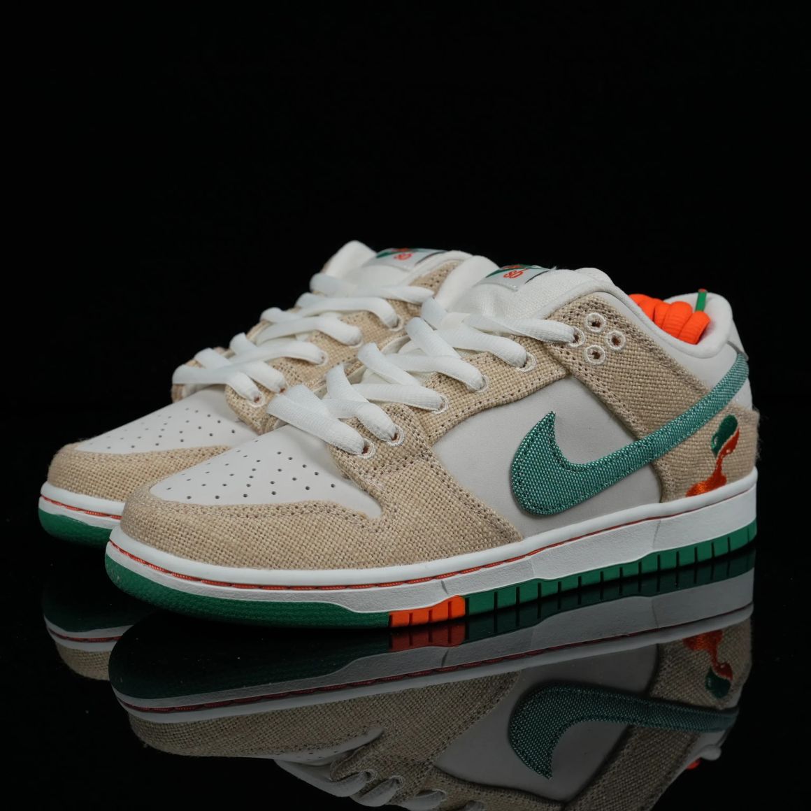 Jarritos x Dunk Low SB FD0860-001