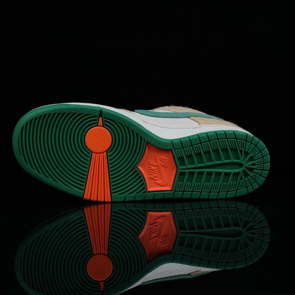Jarritos x Dunk Low SB FD0860-001
