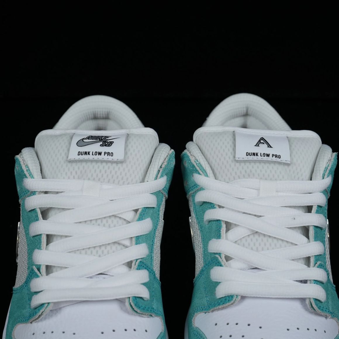 April Skateboards x Dunk Low SB 'Turbo Green' FD2562-400