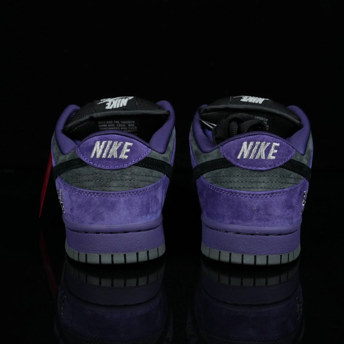 Supreme x Dunk Low SB 'Ink' HQ8487-500