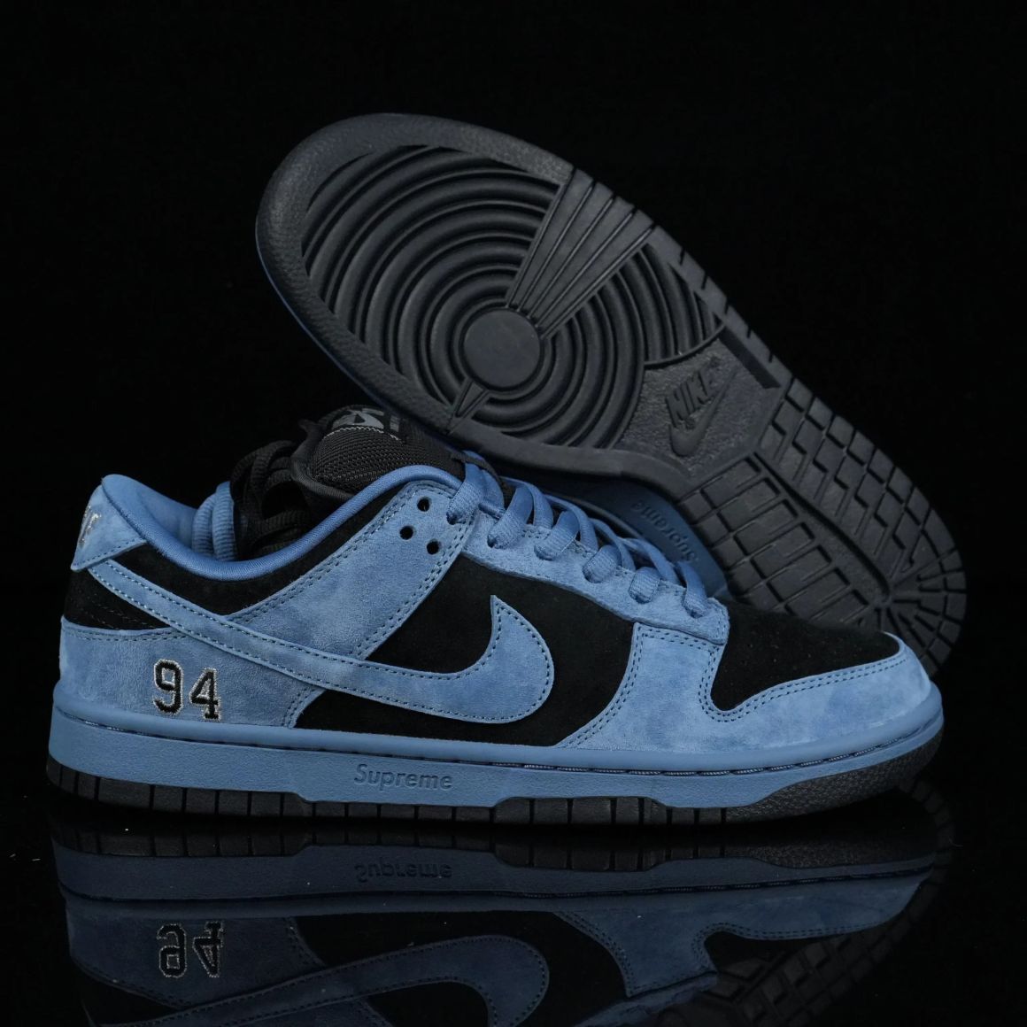 Supreme x Dunk Low SB 'Ocean Fog' HQ8487-400