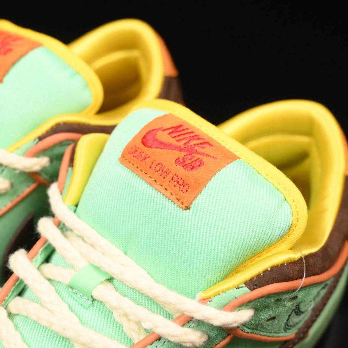 Dunk Low SB 'Rodeo' HF3058-300