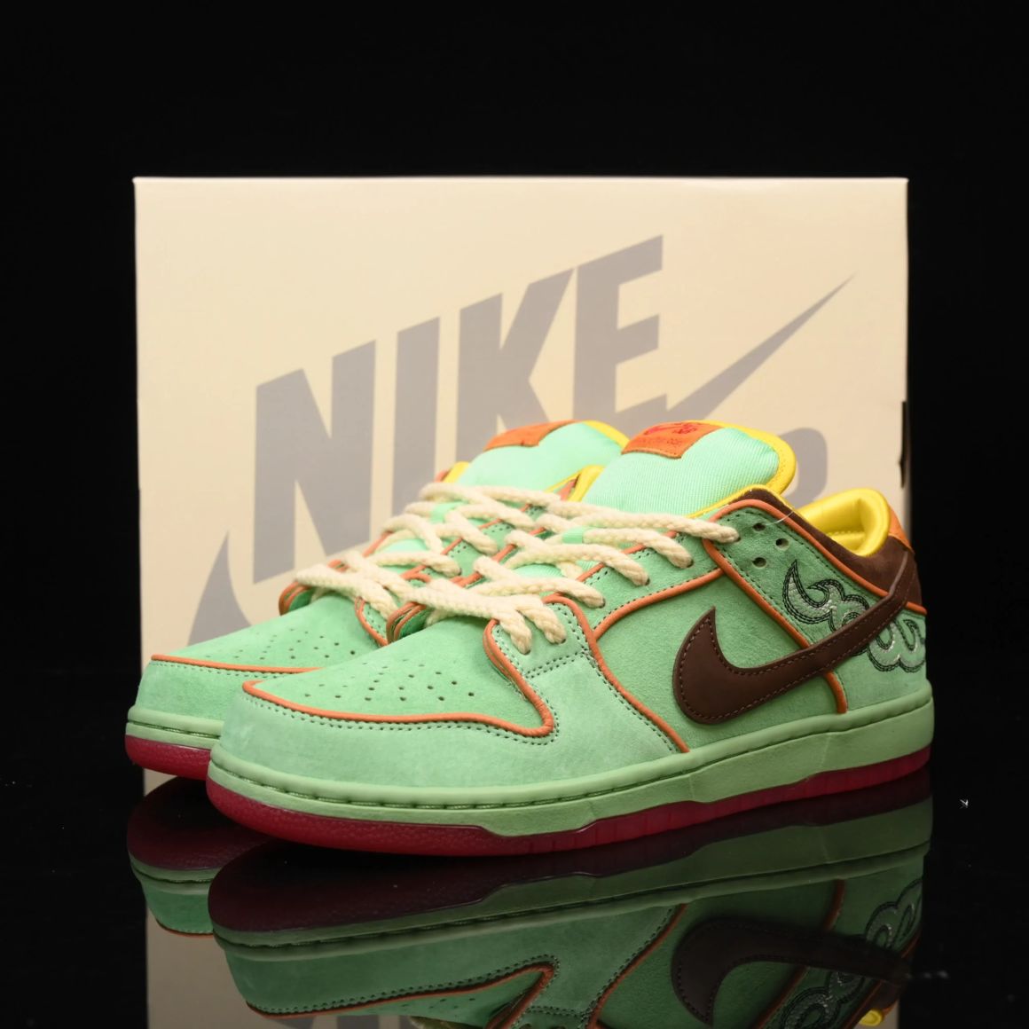 Dunk Low SB 'Rodeo' HF3058-300