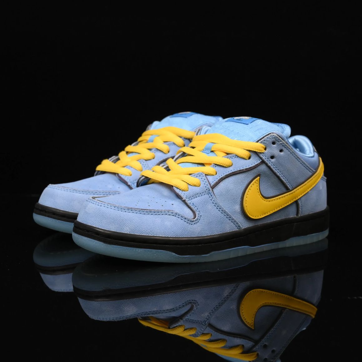The Powerpuff Girls x Dunk Low Pro SB QS 'Bubbles' FZ8320-400