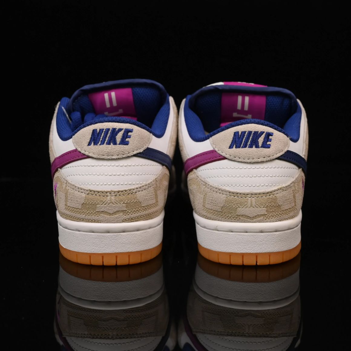 Rayssa Leal x Dunk Low SB FZ5251-001