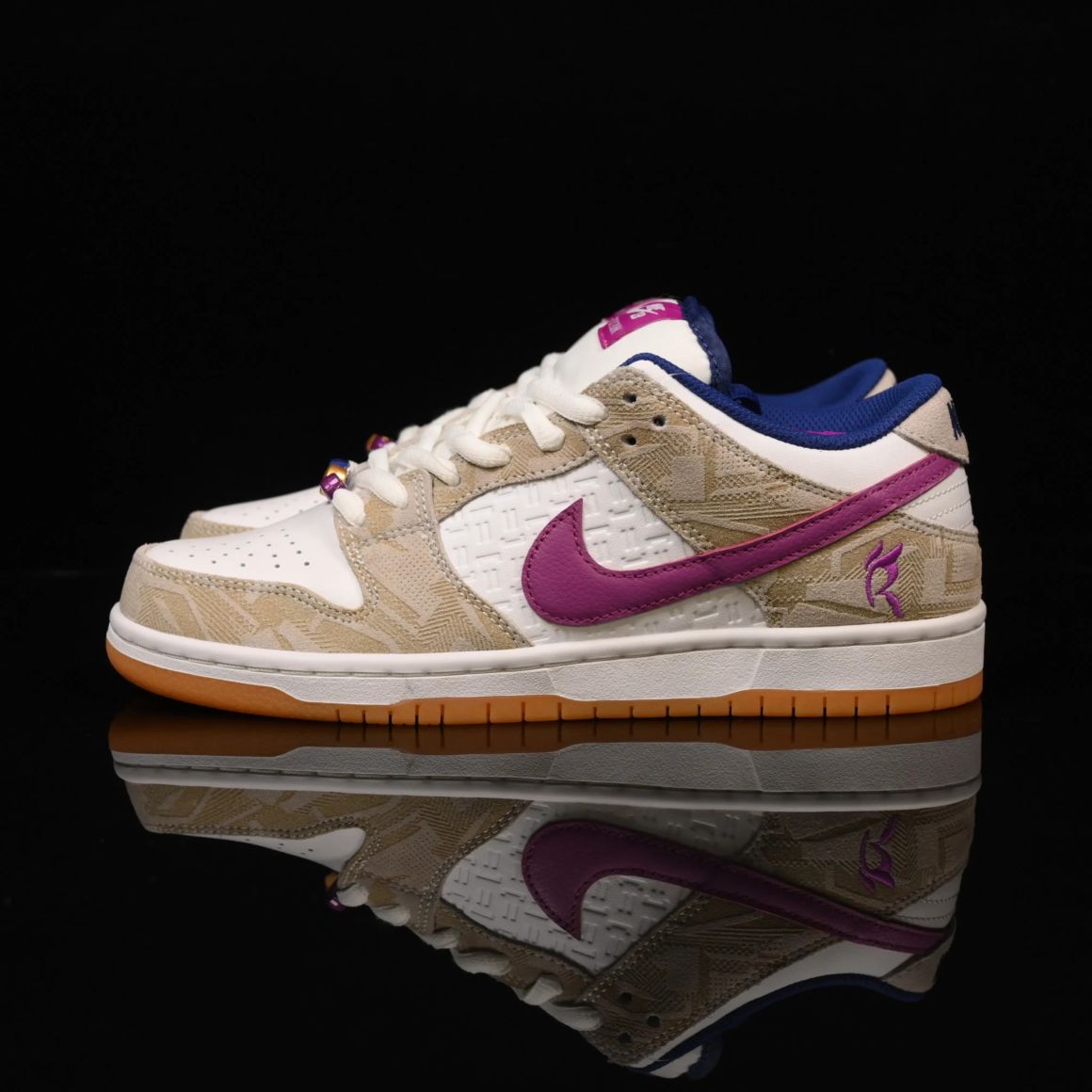 Rayssa Leal x Dunk Low SB FZ5251-001