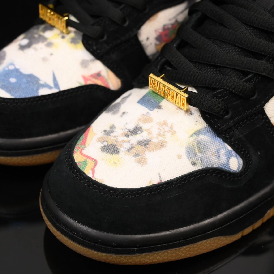 Supreme x Dunk Low SB 'Rammellzee' FD8778-001