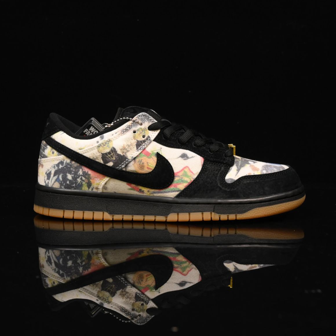 Supreme x Dunk Low SB 'Rammellzee' FD8778-001